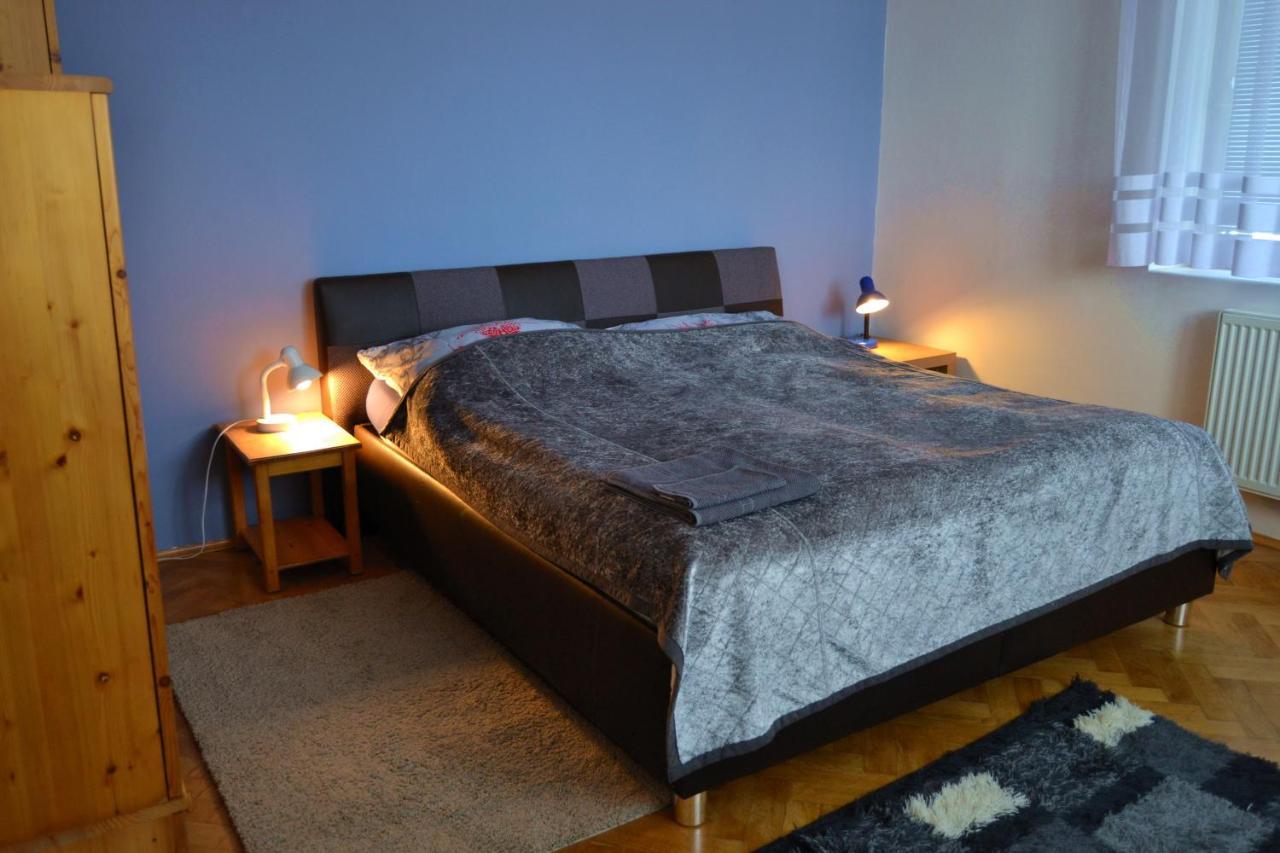 Apartamento Pravouhla Praga Exterior foto